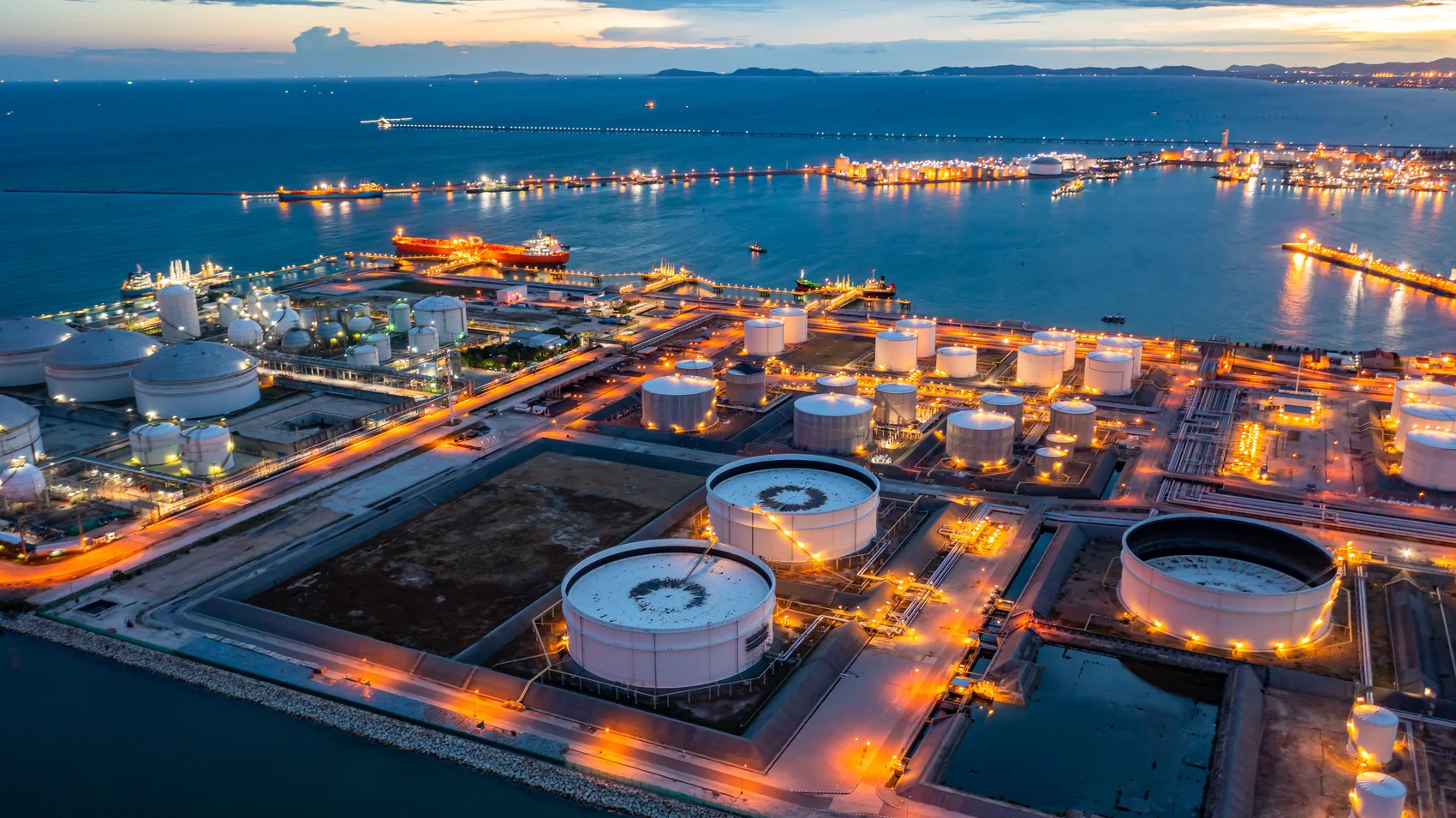 Power generation temperature monitoring at industrial oil terminal